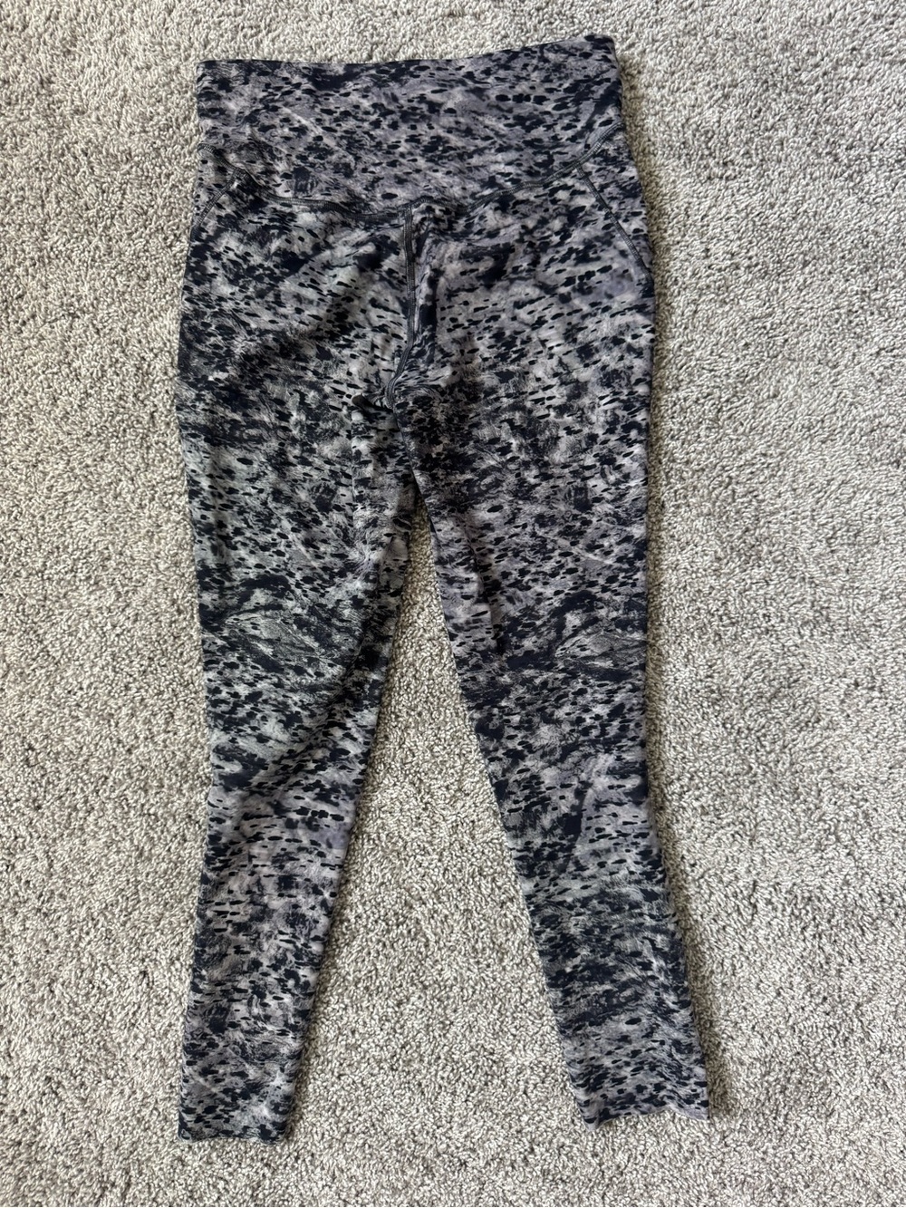 Lululemon Base Pace Leggings 25” in Estuary Grey Multi Size 6